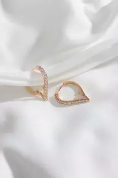 Золотая стальная серьга в форме сердца с рядами камней