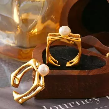 Золотое квадратное полое кольцо с жемчужиной Ниша Открытое указательное палец Кольцо из нержавеющей стали с покрытием из 18-каратного золота No. 7