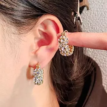 Золотые циркониевые легкие роскошные серьги, модные уникальные серьги-гвоздики для женщин, нишевый дизайн, высококачественная французская застежка для ушей
