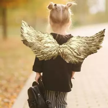 Золотые крылья ангела для взрослых и детей, карнавальные маскарадные крылья из перьев, косплей-костюм на Хэллоуин, рождественскую свадебную вечеринку, аксессуар 60cm