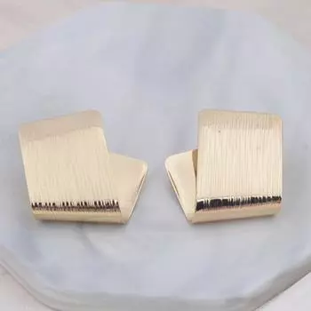 Золотые сложенные квадратные серьги-гвоздики для женщин, простые корейские темпераментные украшения для женщин, модные геометрические серьги золотой