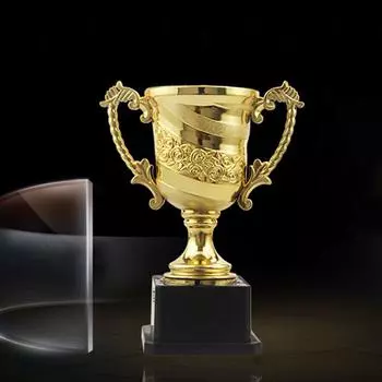 Золотые трофеи, школьные награды, детские пластиковые трофеи, игрушки для детей, реквизит для вечеринок, награды, выигрышные призы