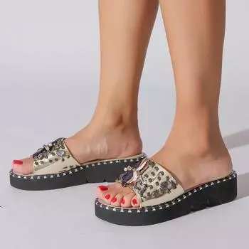 Золотые женские тапочки