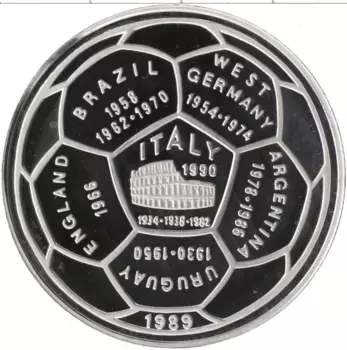 Монета 20 риель Камбоджи 1989 года Серебро Чемпионат Мира по футболу в Италии
