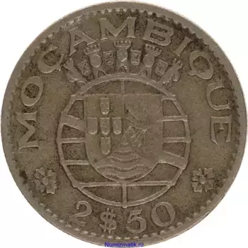 Монета 2 1/2 эскудо Мозамбика 1965 года Медно-никель