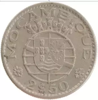 Монета 2 1/2 эскудо Мозамбика 1965 года Медно-никель