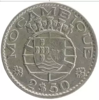 Монета 2 1/2 эскудо Мозамбика 1965 года Медно-никель