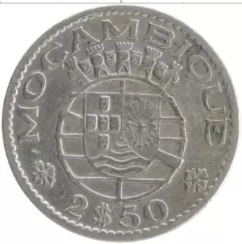 Монета 2 1/2 эскудо Мозамбика 1965 года Медно-никель