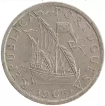 Монета 5 эскудо Португалии 1965 года Медно-никель