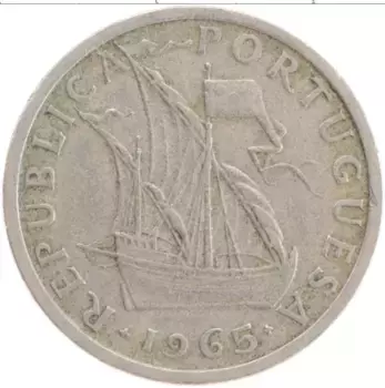 Монета 5 эскудо Португалии 1965 года Медно-никель
