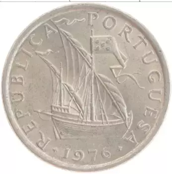 Монета 5 эскудо Португалии 1976 года Медно-никель