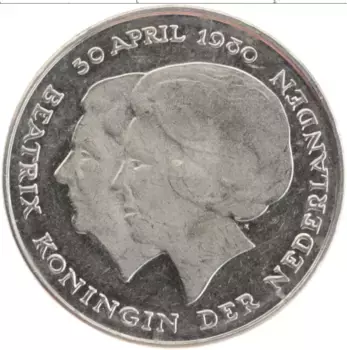 Монета гульден Нидерланд 1980 года Медно-никель Биатрикс вступление на престол