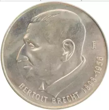 Монета Жетон ГДР 1968 года Медно-никель Бертольд Брехт