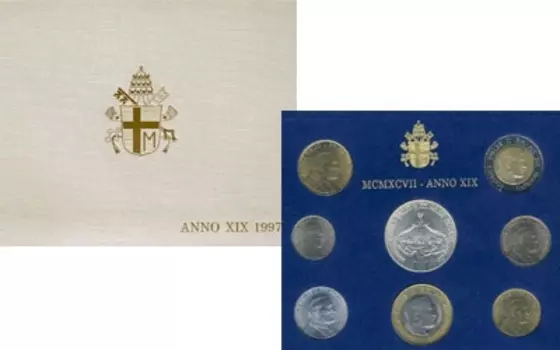 Набор монет 1997 ANNO XIX Ватикана 1997 года В наборе 8 монет: 10 лир, 20 лир, 50 лир, 100 лир, 200 лир, 500 лир, 1000 лир (биметалл), 1000 лир (серебро)