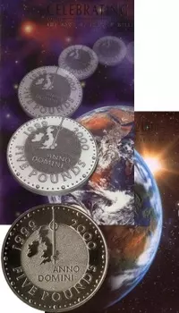 Набор монет 5 фунтов Англии 1999 года Медно-никель Подарочный набор посвящён новому тысячелетию-миллениуму