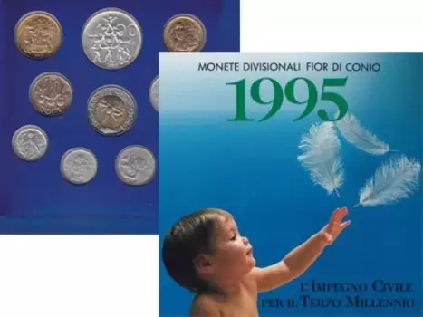 Набор монет Дети - цветы жизни Сан-Марино 1995 года Набор посвящен детям, все 10 монет (1 лира, 2 лиры, 5 лир, 10 лир, 20 лир, 50 лир, 100 лир, 200 лир, 500 лир и серебряные 1000 лир)