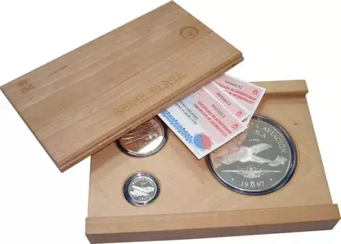 Набор монет набор монет Испании 1997 года Серебро Набор монет Испании 1997 года, посвященный истории испанской авиации