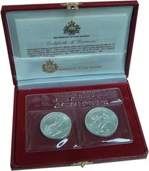 Набор монет Олимпийские игры 1992 года Сан-Марино 1992 года Серебро ? Набор монет "Олимпийские игры 1992" ? Этот набор монет, выпущенный в Сан-Марино, является почётным отражением Олимпийских игр 1992 года, события, символизирующего мир, дружбу и спортивное соперничество