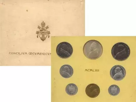 Набор монет Выпуск 1962 года Ватикана 1962 года ? Величественный монетный набор Ватикана 1962 года! ? Представляем Вашему вниманию несравненный набор монет из сердца христианского мира — Ватикана, выпущенный в 1962 году