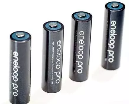 Аккумулятор Panasonic Eneloop Pro AA 2500 mAh R2U (уп 4 шт) + футляр