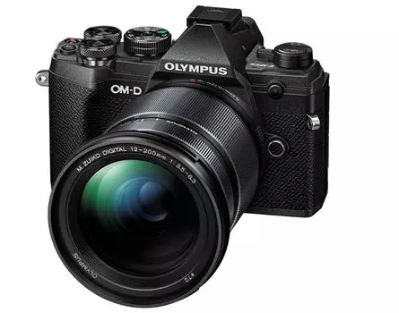 Цифровой фотоаппарат Olympus OM-D E-M5 Mark III Kit (E-M5 Mark III Body black + ED 12-200 mm F1:3.5-6.3 black )