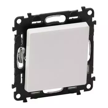 Механизм выключателя 1-кл. СП Valena Life 10А IP20 250В 10AX с лиц. панелью безвинт. зажимы бел. Leg 752401