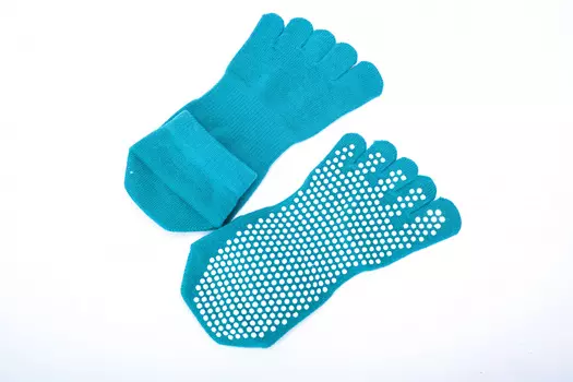 Носки противоскользящие для занятий йогой закрытые, бирюза