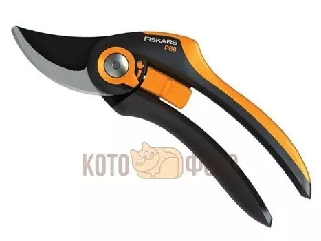Плоскостной секатор SmartFit Fiskars (111610)