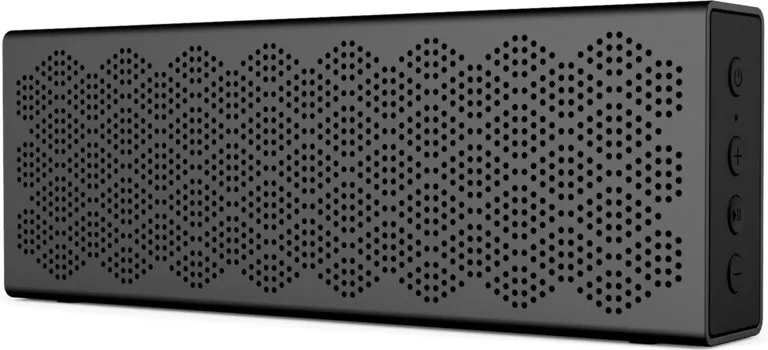 Портативная акустика Edifier MP120 серый мет./серый