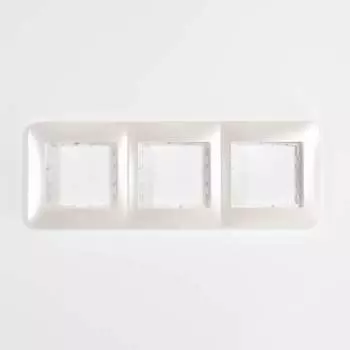 Рамка 3-м KARINA LIFE горизонт. жемчуж./бел. перламутр. LEZARD 708-3000-148