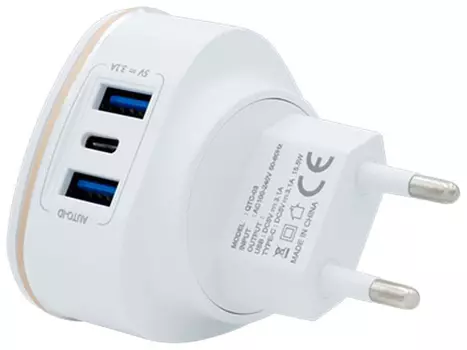 Сетевое зарядное устройство Qumann QTC-03 Type-C+2USB (AUTO-ID 3,1A;15,5W) белый 50031