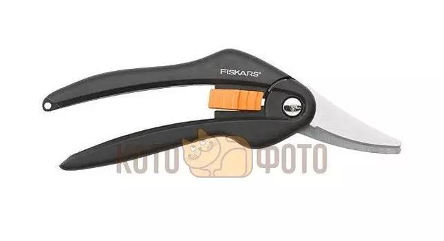 Универсальные ножницы SingleStep P28 Fiskars (111280)