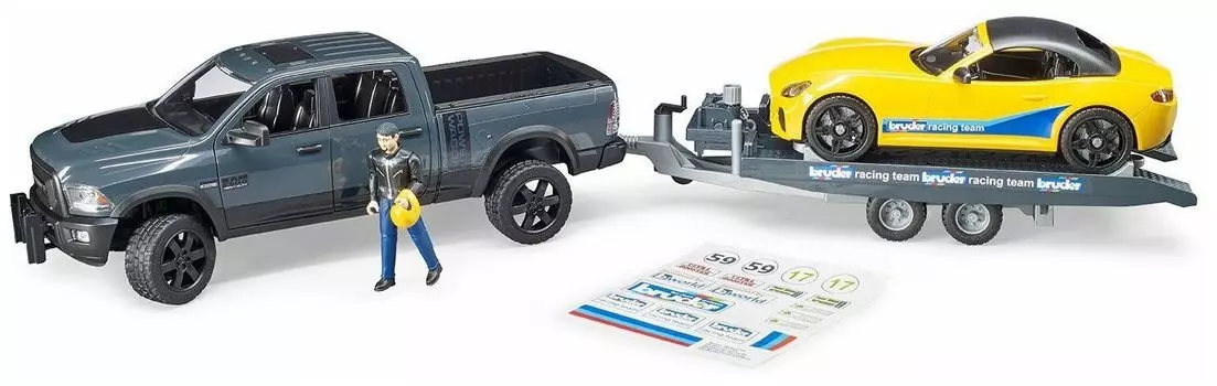 Внедорожник RAM с автомобилем Roadster Bruder 02504