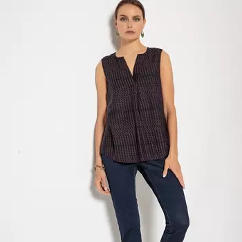 Блузка струящаяся с рисунком и V-образным вырезом без рукавов