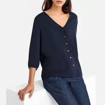 Блузка струящаяся с V-образным вырезом