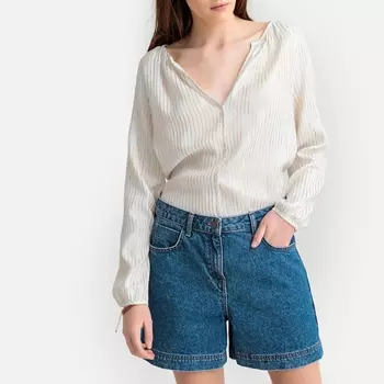 Блузка в полоску с V-образным вырезом