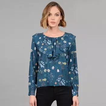 Блузка в воланами с длинными рукавами