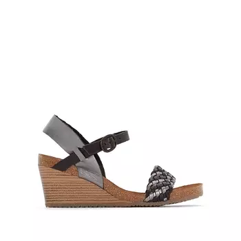 Босоножки кожаные на танкетке Splendid