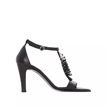 Босоножки кожаные с воланами