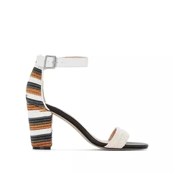 Босоножки на оригинальном каблуке