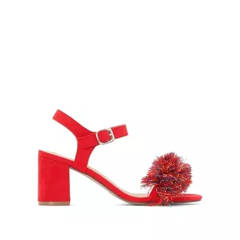 Босоножки с кисточками