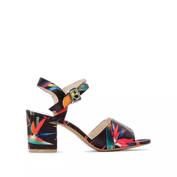 Босоножки с рисунком и ремешком