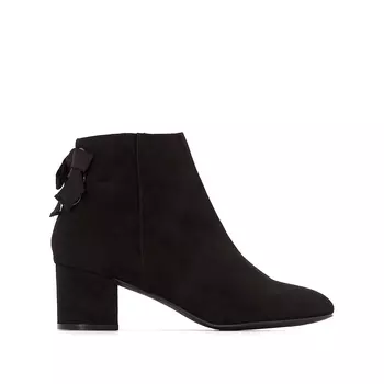 Ботильоны с декоративным украшением