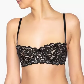 Бюстгальтер-бандо из кружева