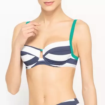 Бюстгальтер-минимайзер от купальника