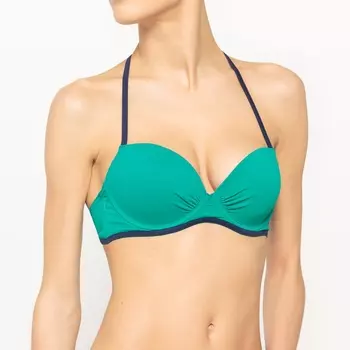 Бюстгальтер от купальника с пуш-апом