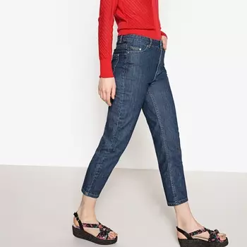 Джинсы прямого покроя укороченные