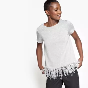 Футболка c декором из перьев и короткими рукавами