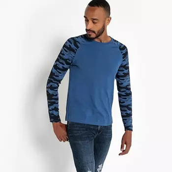 Футболка с круглым вырезом и длинными рукавами реглан