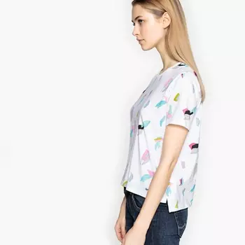 Футболка с круглым вырезом и рисунком